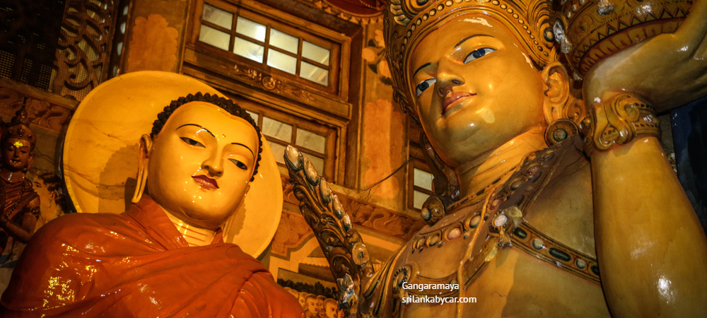 Gangaramaya temple Buddha Statues