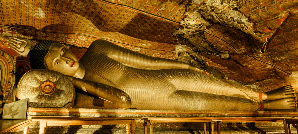 Dambulla cave temples complex