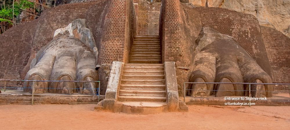 Rock carved buddha statues at Dambulla cave temple